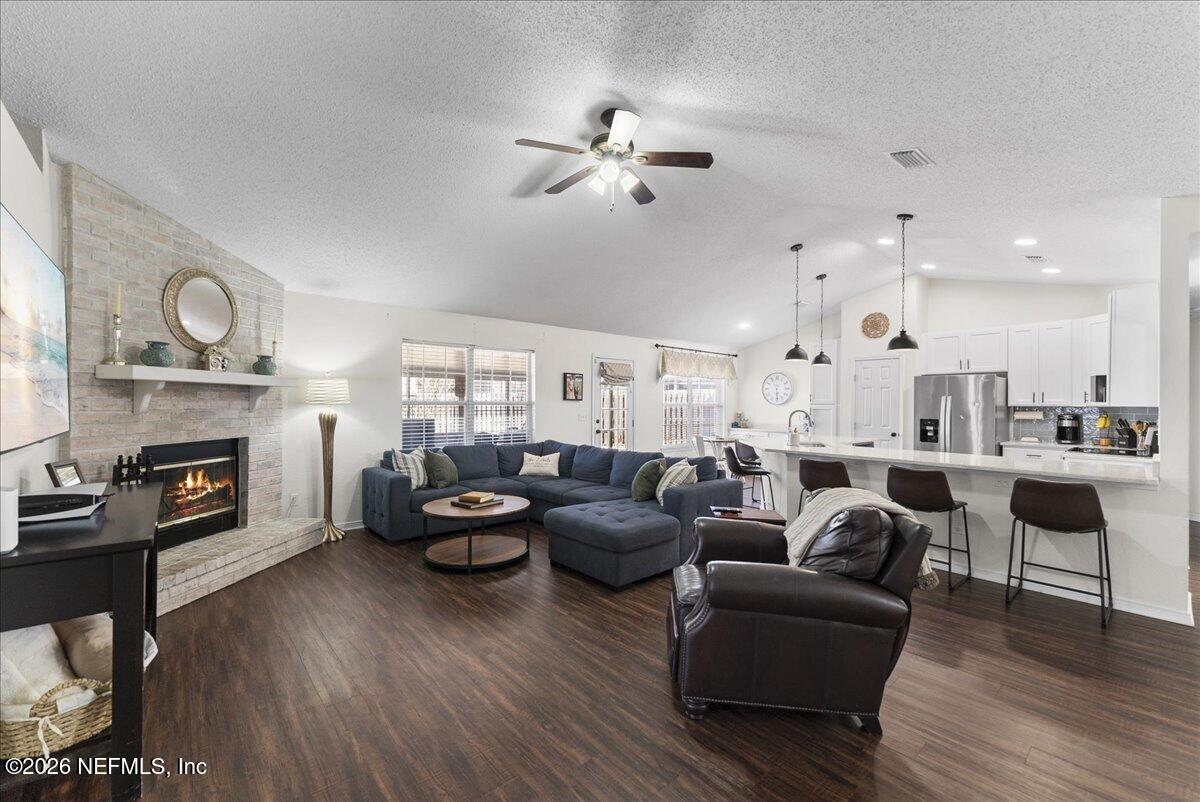 10377 Shelby Creek Road North Jacksonville, FL 32221 - Photo 8 of 42 12-DSC7127