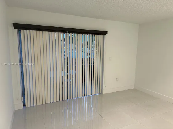 $2,100 | 8794 Southwest 12th Street, Unit 108, Miami, FL 33174
