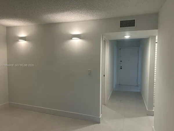 $2,100 | 8794 Southwest 12th Street, Unit 108, Miami, FL 33174