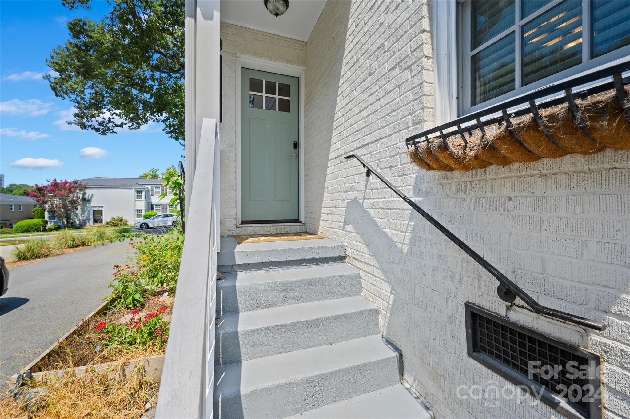 3233 Pinehurst Place Charlotte, NC 28209 - Photo 31 of 39 a view of entryway with outdoor area