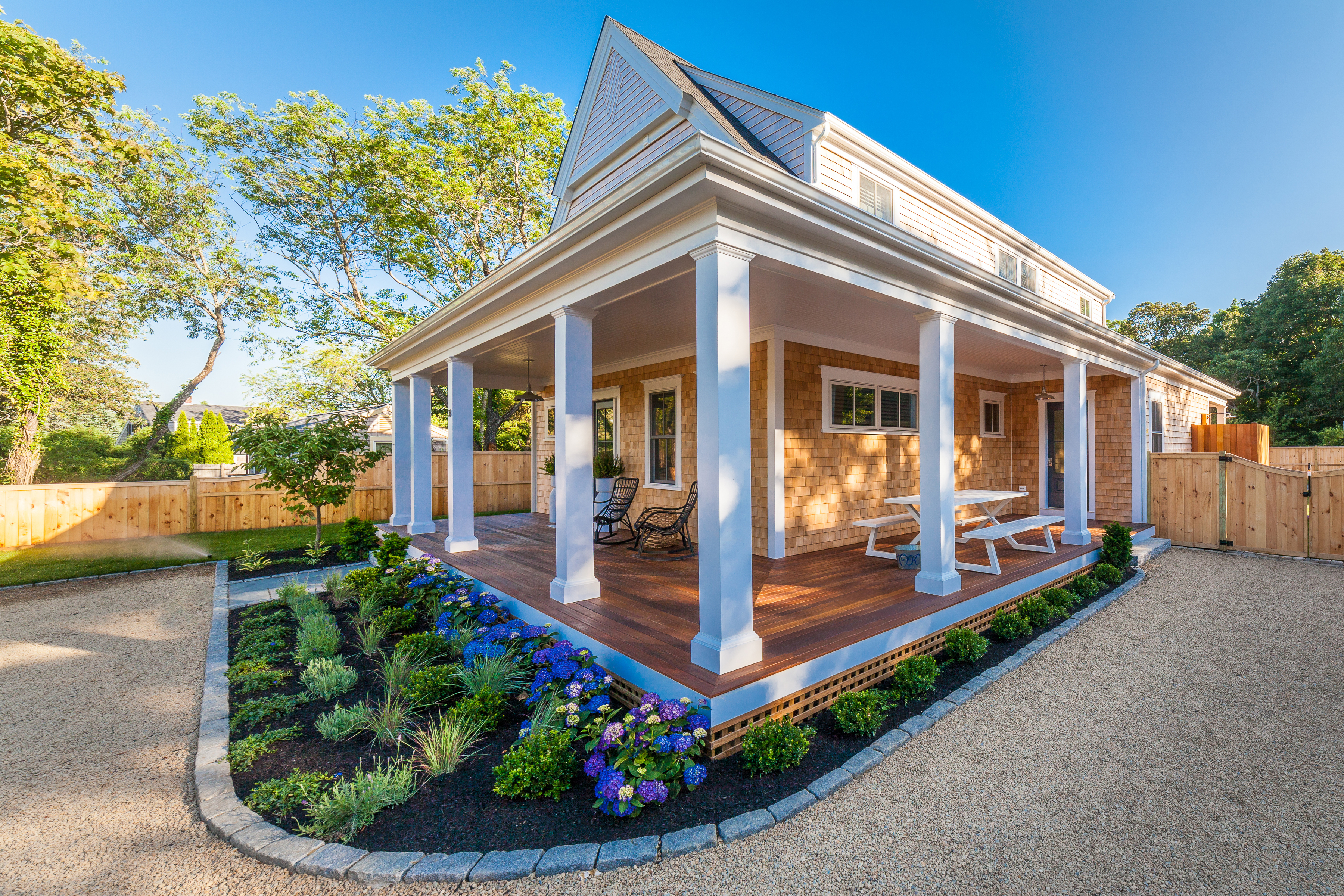 38 Pinehurst Road Edgartown, MA 02539 - Photo 5 of 38 a front view of a house with garden