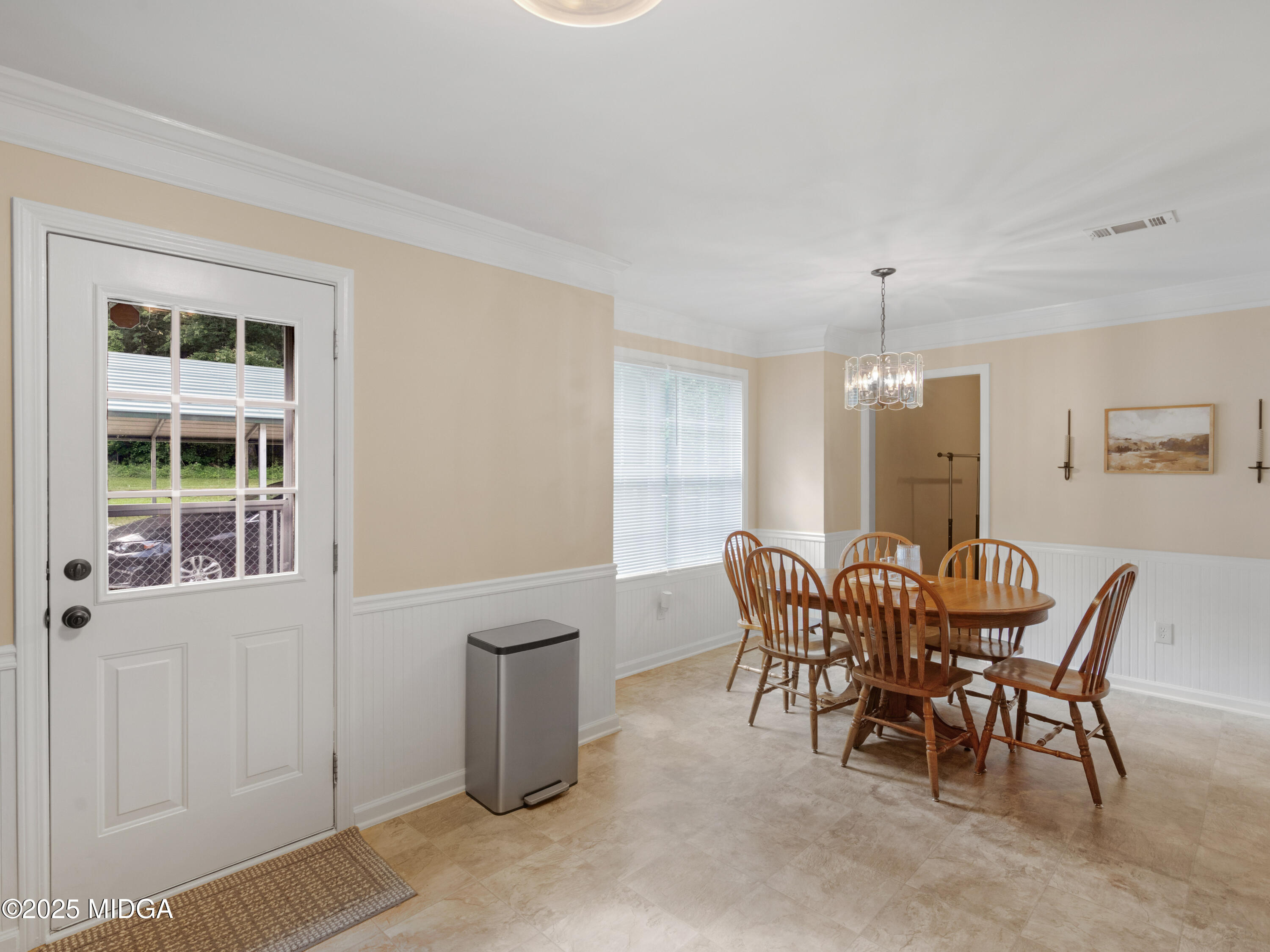 500 Moon Road Griffin, GA 30223 - Photo 14 of 47 Dining