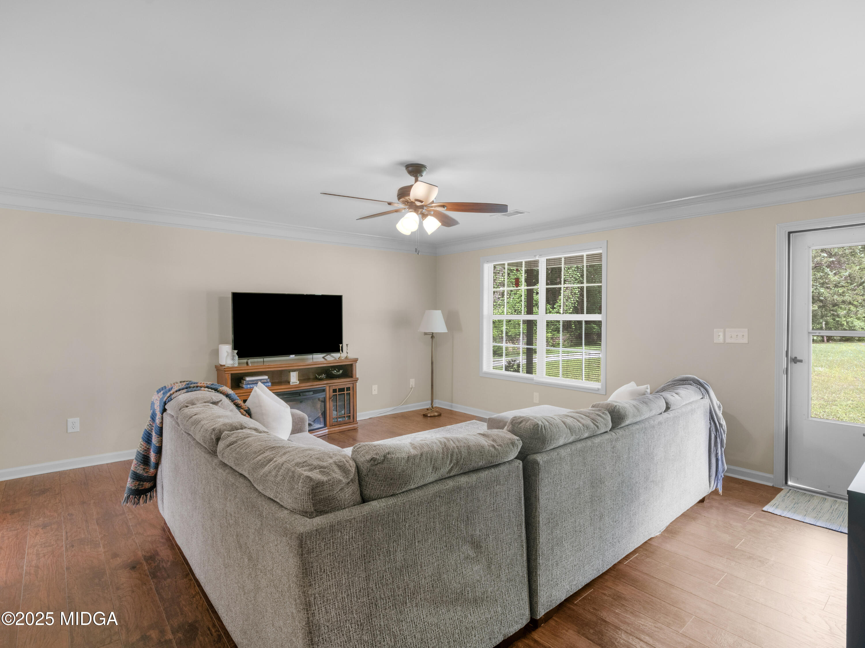 500 Moon Road Griffin, GA 30223 - Photo 7 of 47 Living Room