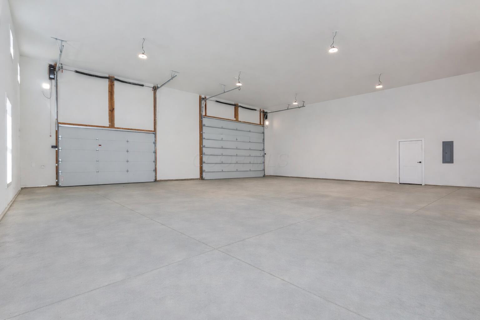 7836 Basil Road Northwest Baltimore, OH 43105 - Photo 44 of 59 Garage 2