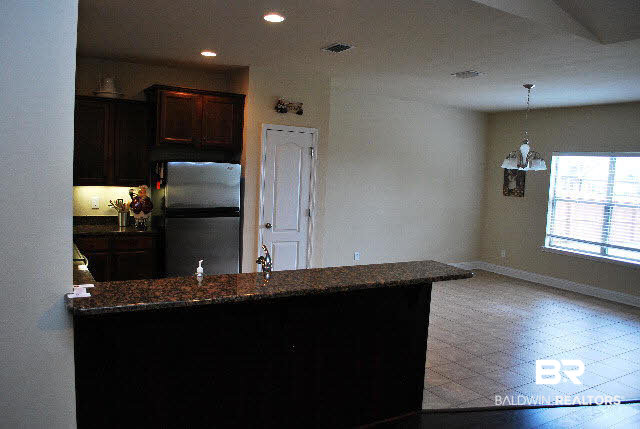 11188 Roanoke Loop Daphne, AL 36526 - Photo 11 of 40 Kitchen/Breakfast