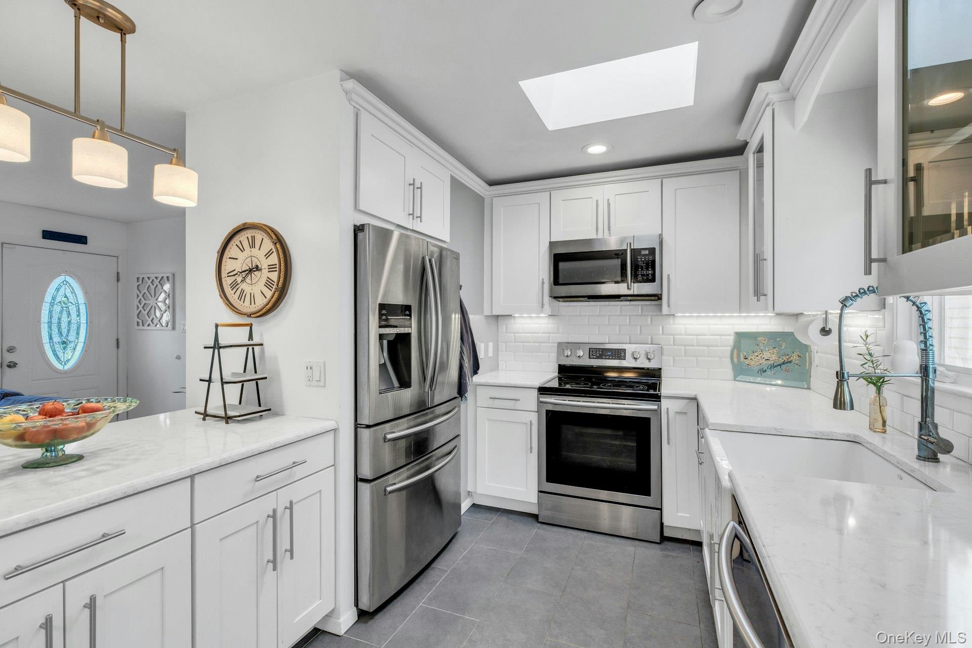 116 West Tiana Road Hampton Bays, NY 11946 - Photo 18 of 50