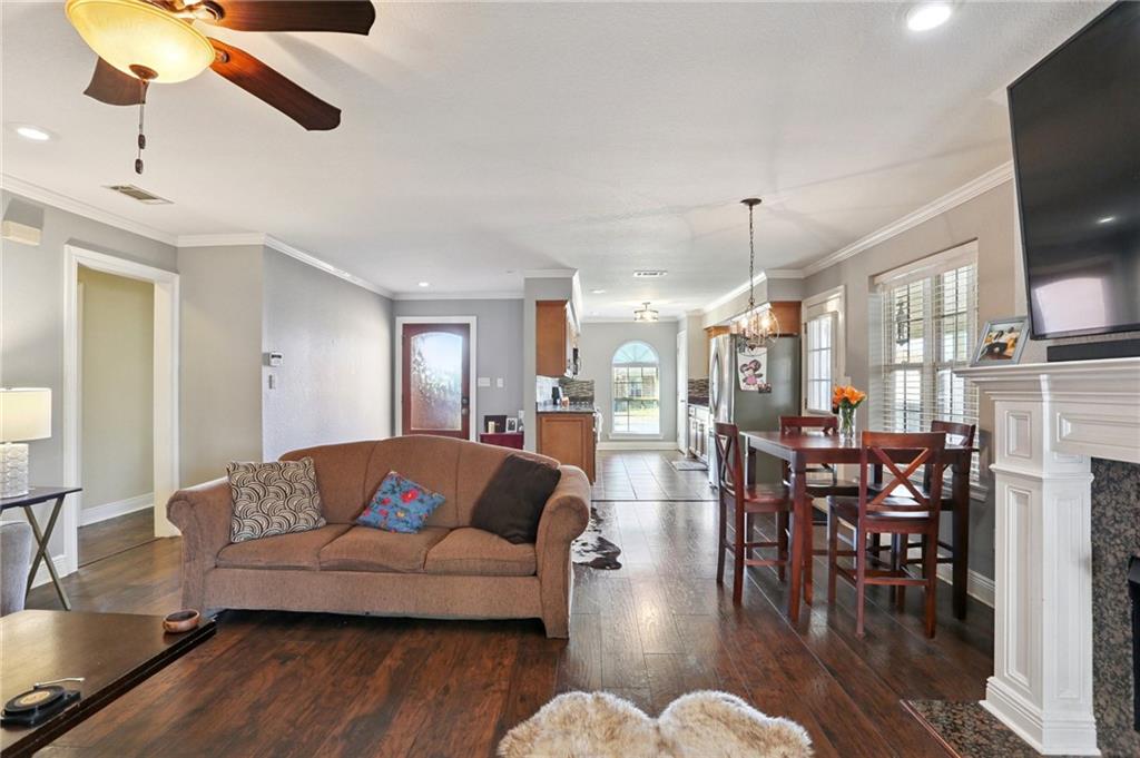 3605 Charles Drive Chalmette, LA 70043 - Photo 6 of 21