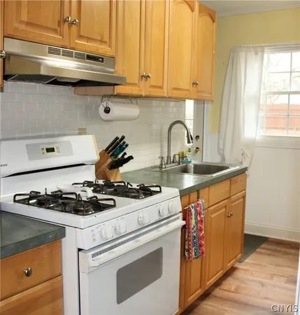 $165,000 | 22 Waterbury Drive, Clay, NY 13212