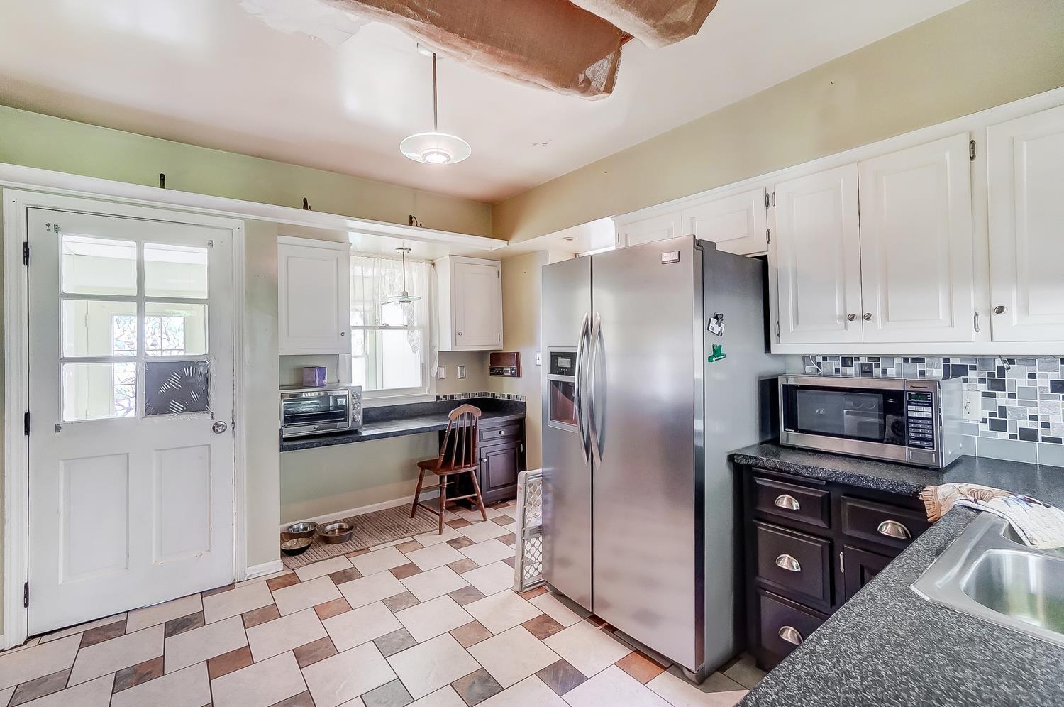 3816 Hathaway Road Fort Wayne, IN 46818 - Photo 12 of 35 Gallery Image 12