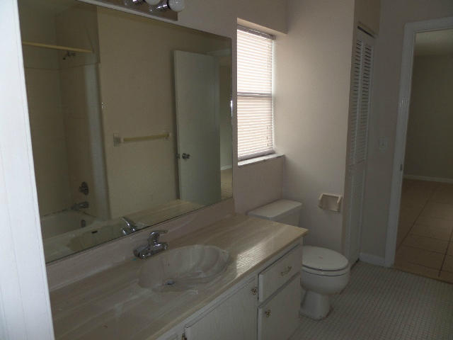 690 Kingsbridge Street, Unit 15 Boca Raton, FL 33487 - Photo 11 of 15 SAM_0366