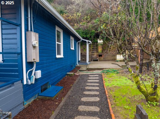 428 Elm Avenue Reedsport, OR 97467 - Photo 32 of 37 Exterior
