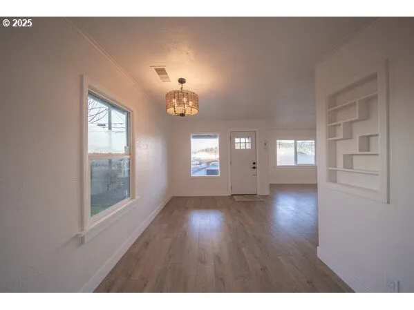 $299,000 | 428 Elm Avenue, Reedsport, OR 97467