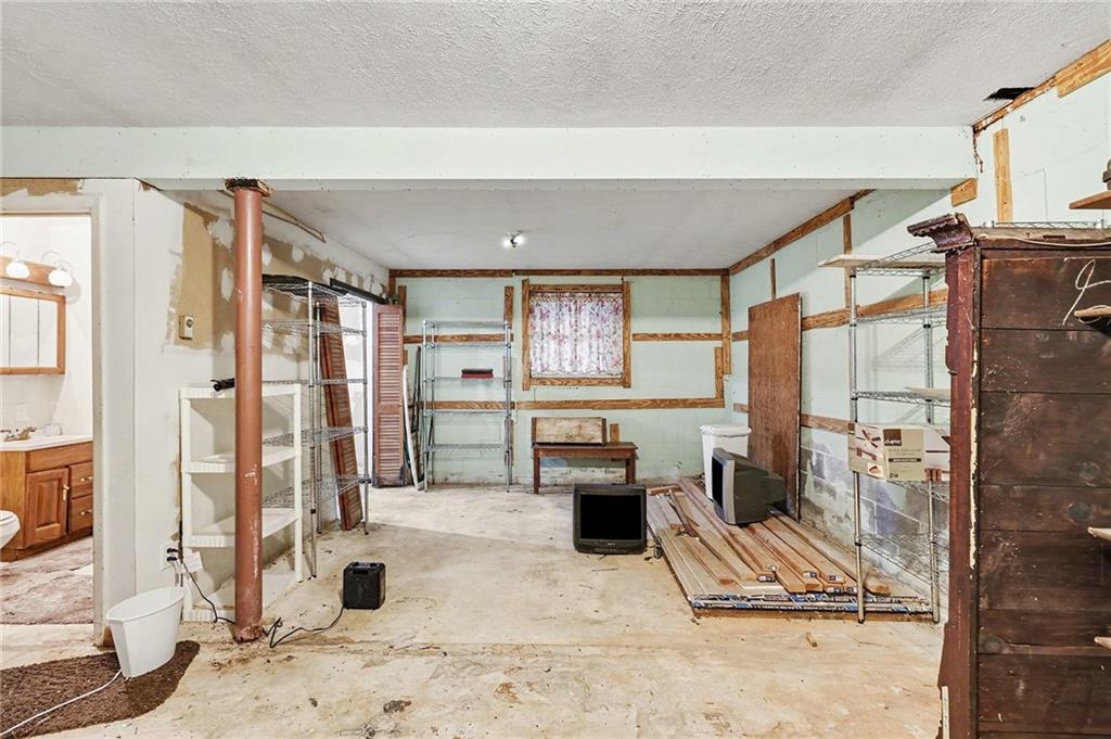 91 Berlin Street Tallapoosa, GA 30176 - Photo 21 of 25 a view of entryway with livingroom and furniture