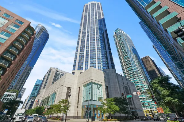 a view of a multi story building