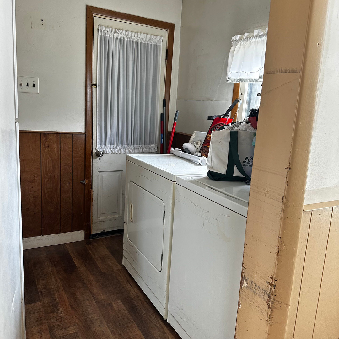 408 Marcy Street Ottawa, IL 61350 - Photo 21 of 25 a room with storage and utility
