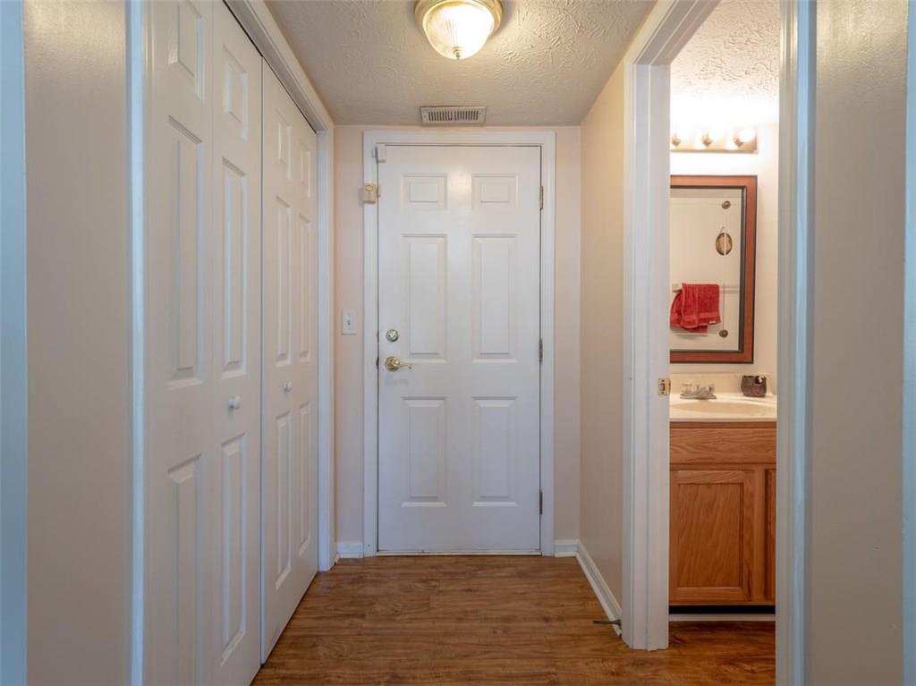 950 Weeping Way Lane Avon, IN 46123 - Photo 8 of 26