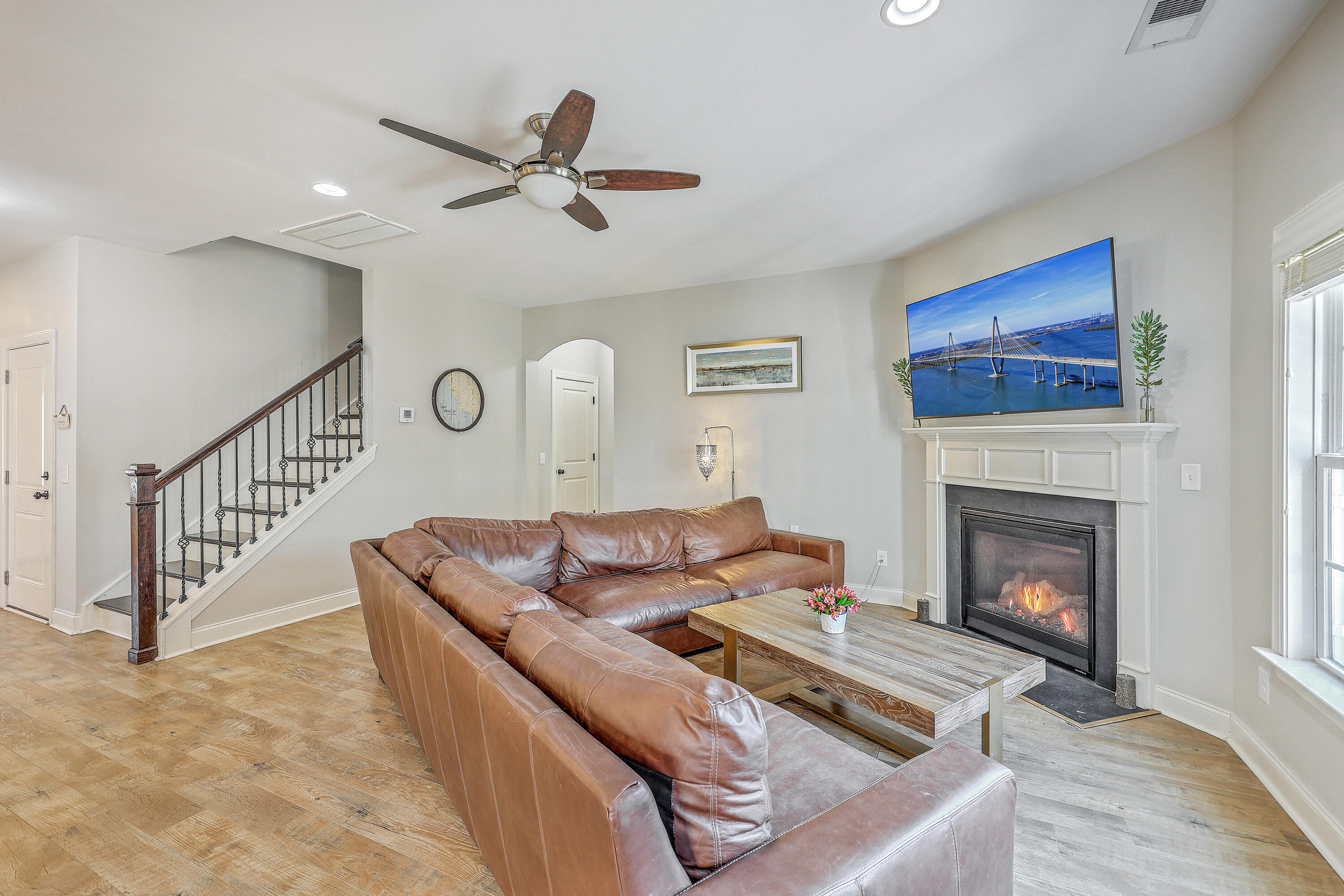 1031 Banker Court Mount Pleasant, SC 29429 - Photo 13 of 44 ZYN_5346_47_48_49_50_51_52