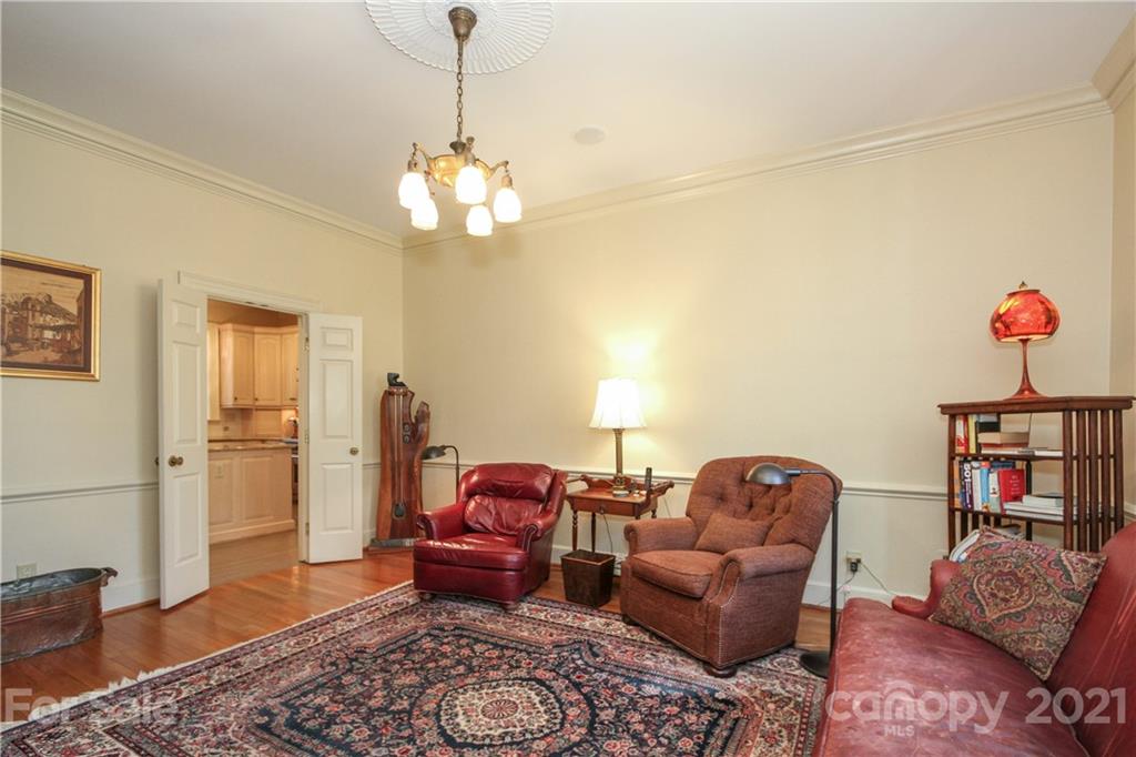 4015 Foxcroft Road Charlotte, NC 28211 - Photo 18 of 48 Gallery Image 18