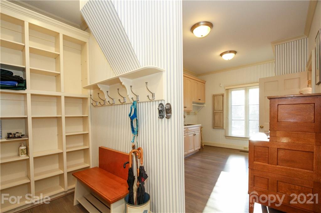 4015 Foxcroft Road Charlotte, NC 28211 - Photo 20 of 48 Gallery Image 20