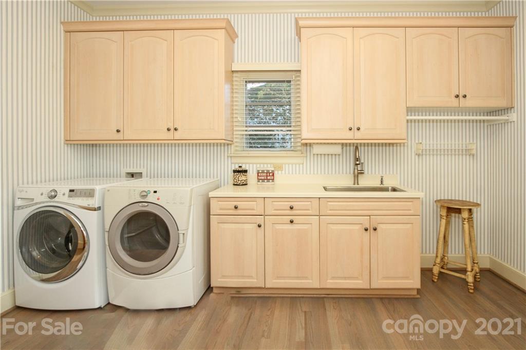 4015 Foxcroft Road Charlotte, NC 28211 - Photo 21 of 48 Gallery Image 21