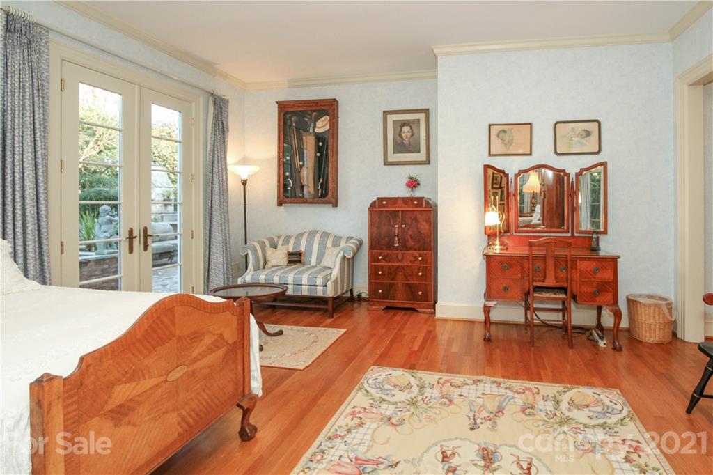 4015 Foxcroft Road Charlotte, NC 28211 - Photo 22 of 48 Gallery Image 22
