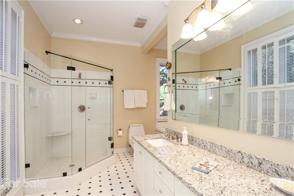 4015 Foxcroft Road Charlotte, NC 28211 - Photo 24 of 48 Gallery Image 24