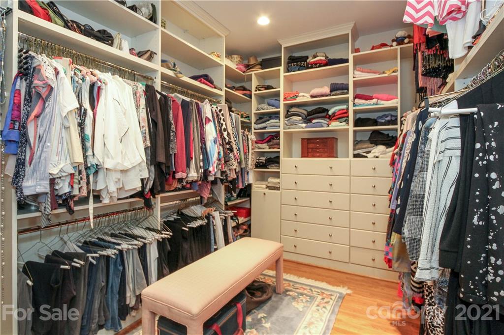 4015 Foxcroft Road Charlotte, NC 28211 - Photo 35 of 48 Gallery Image 35