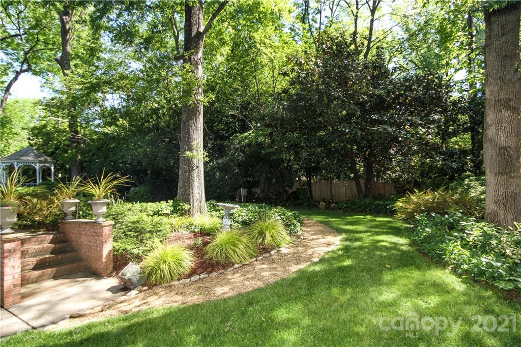 4015 Foxcroft Road Charlotte, NC 28211 - Photo 42 of 48 Gallery Image 42