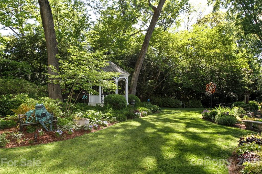 4015 Foxcroft Road Charlotte, NC 28211 - Photo 44 of 48 Gallery Image 44