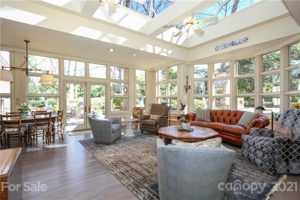 4015 Foxcroft Road Charlotte, NC 28211 - Photo 9 of 48 Gallery Image 9