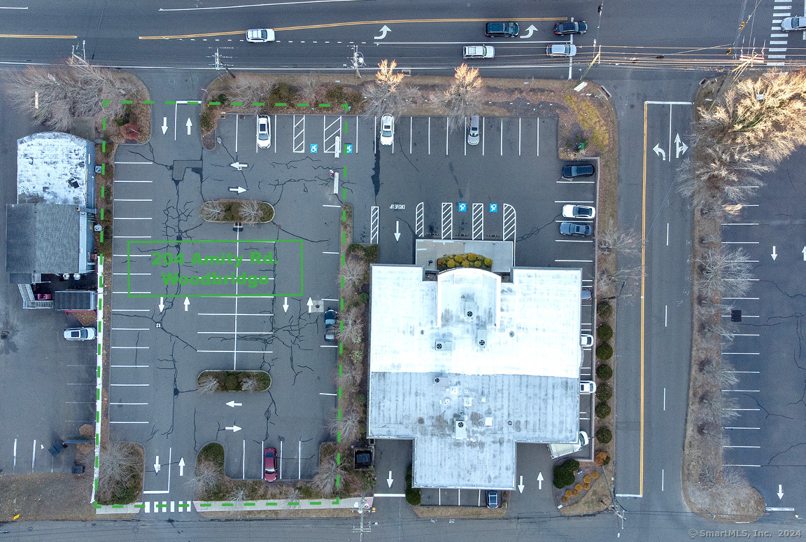 204 Amity Road Woodbridge, CT 06525 - Photo 3 of 12