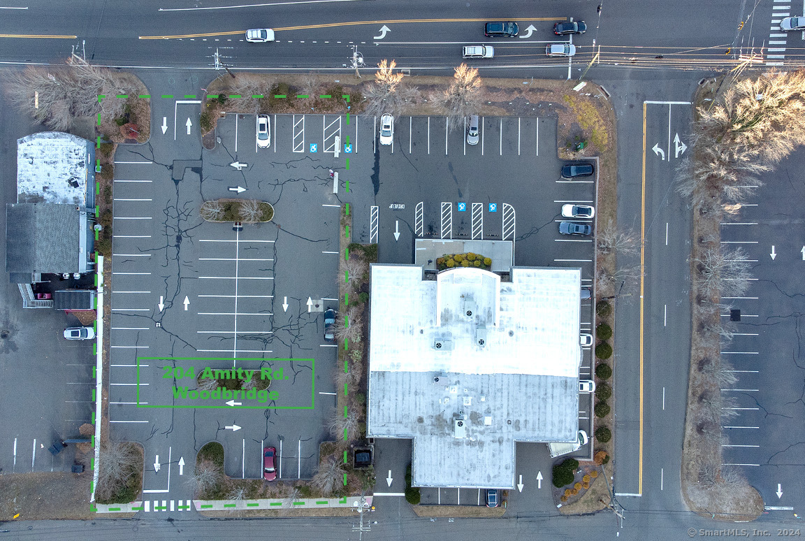 204 Amity Road Woodbridge, CT 06525 - Photo 4 of 12