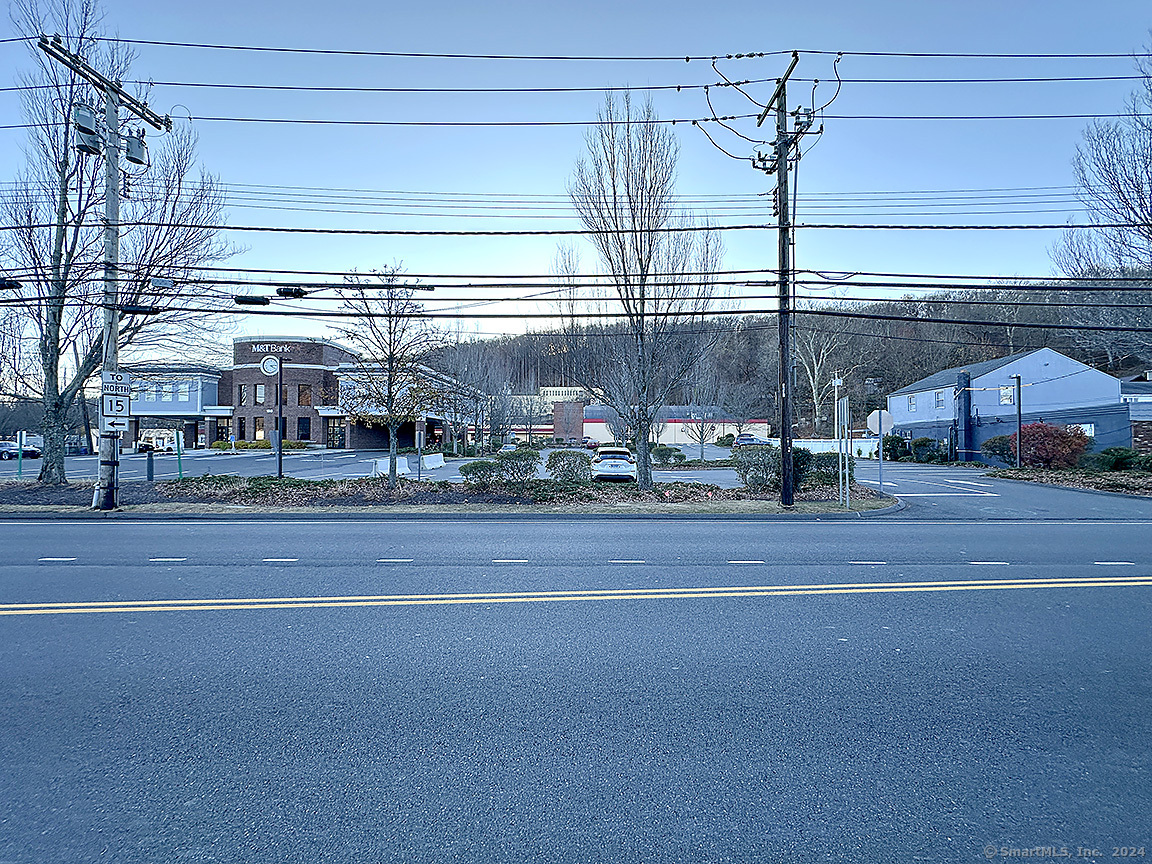 204 Amity Road Woodbridge, CT 06525 - Photo 7 of 12