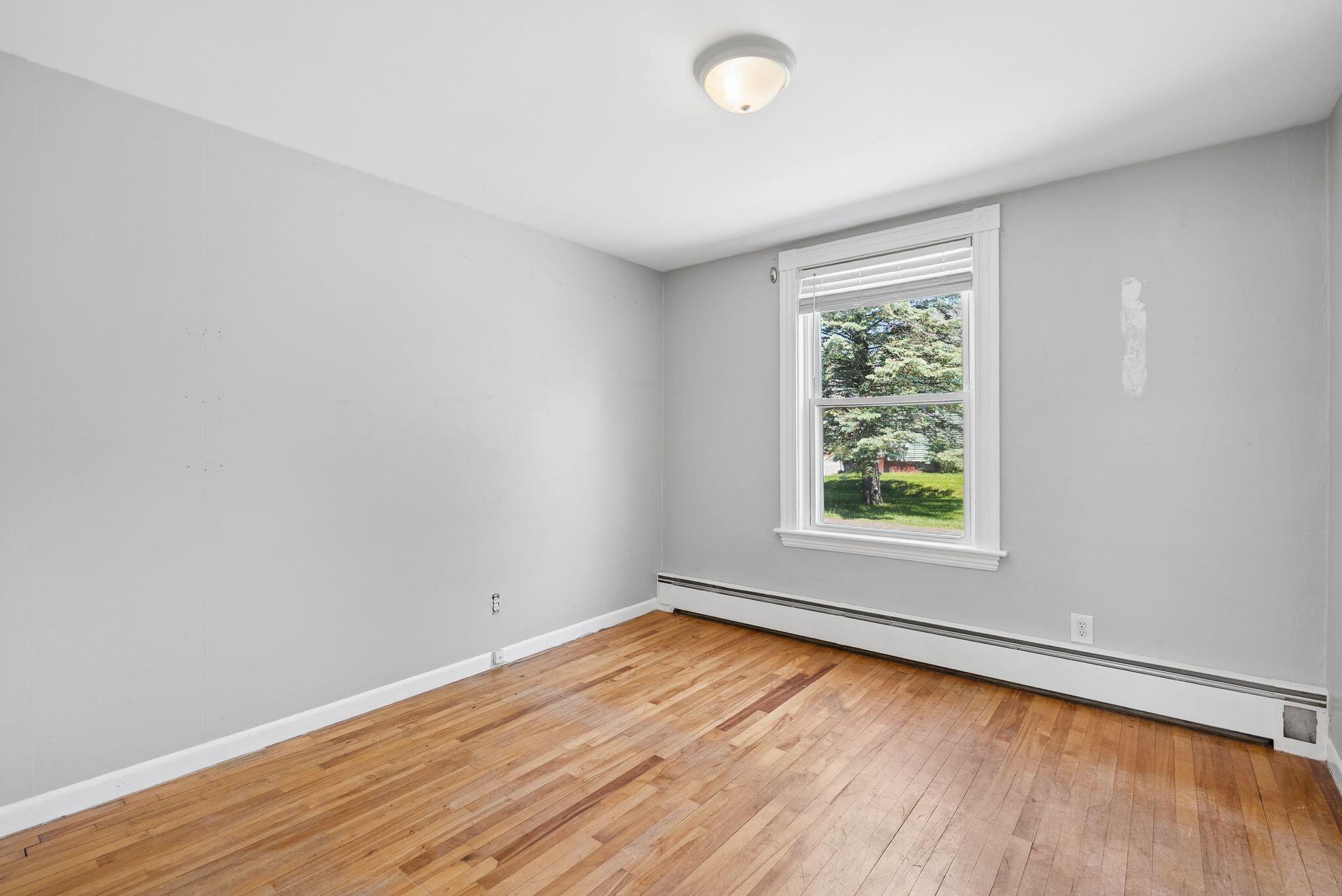 163 Rosedale Street Lewiston, ME 04240 - Photo 25 of 41 52_DSC01402