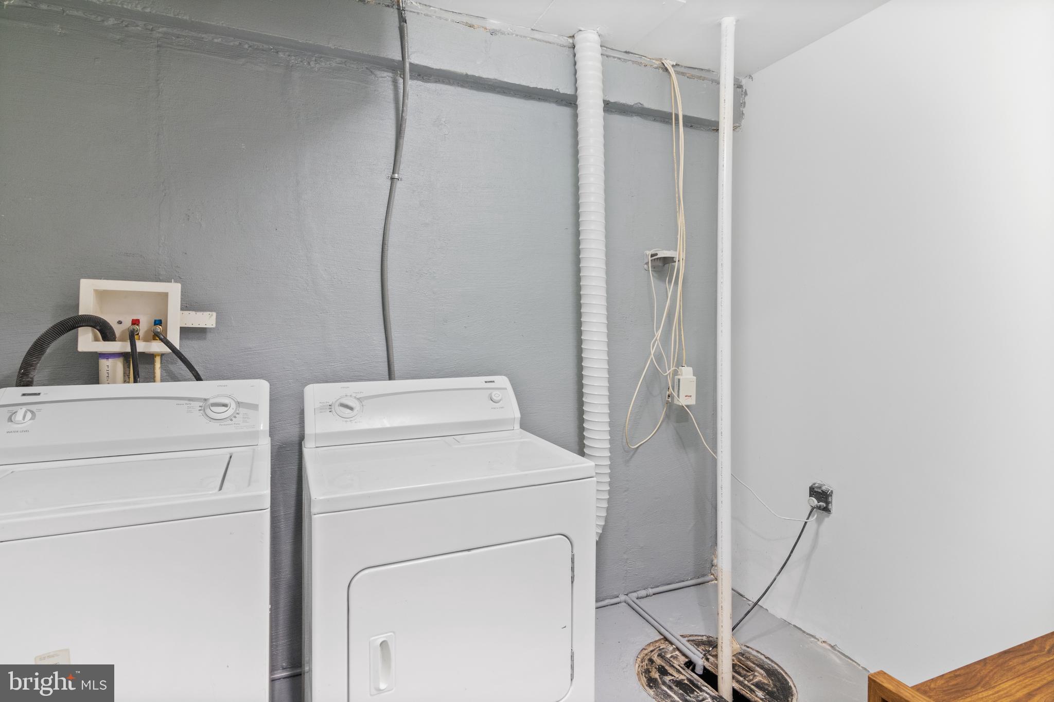 13332 Santa Anita Road Laurel, MD 20708 - Photo 33 of 35 Lower Level Laundry