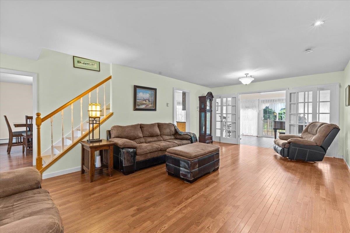 887 Barnes Road Hyde Park, VT 05655 - Photo 6 of 34