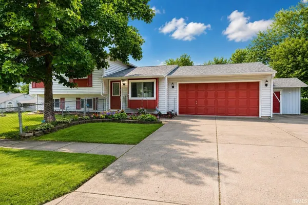 $289,900 | 3801 Woodmere Way, Bloomington, IN 47403