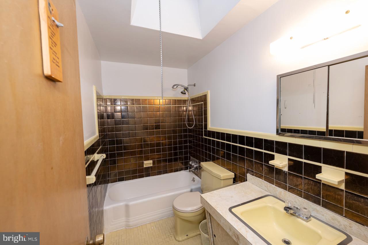 8648 Rugby Street Philadelphia, PA 19150 - Photo 42 of 51 Gallery Image 42