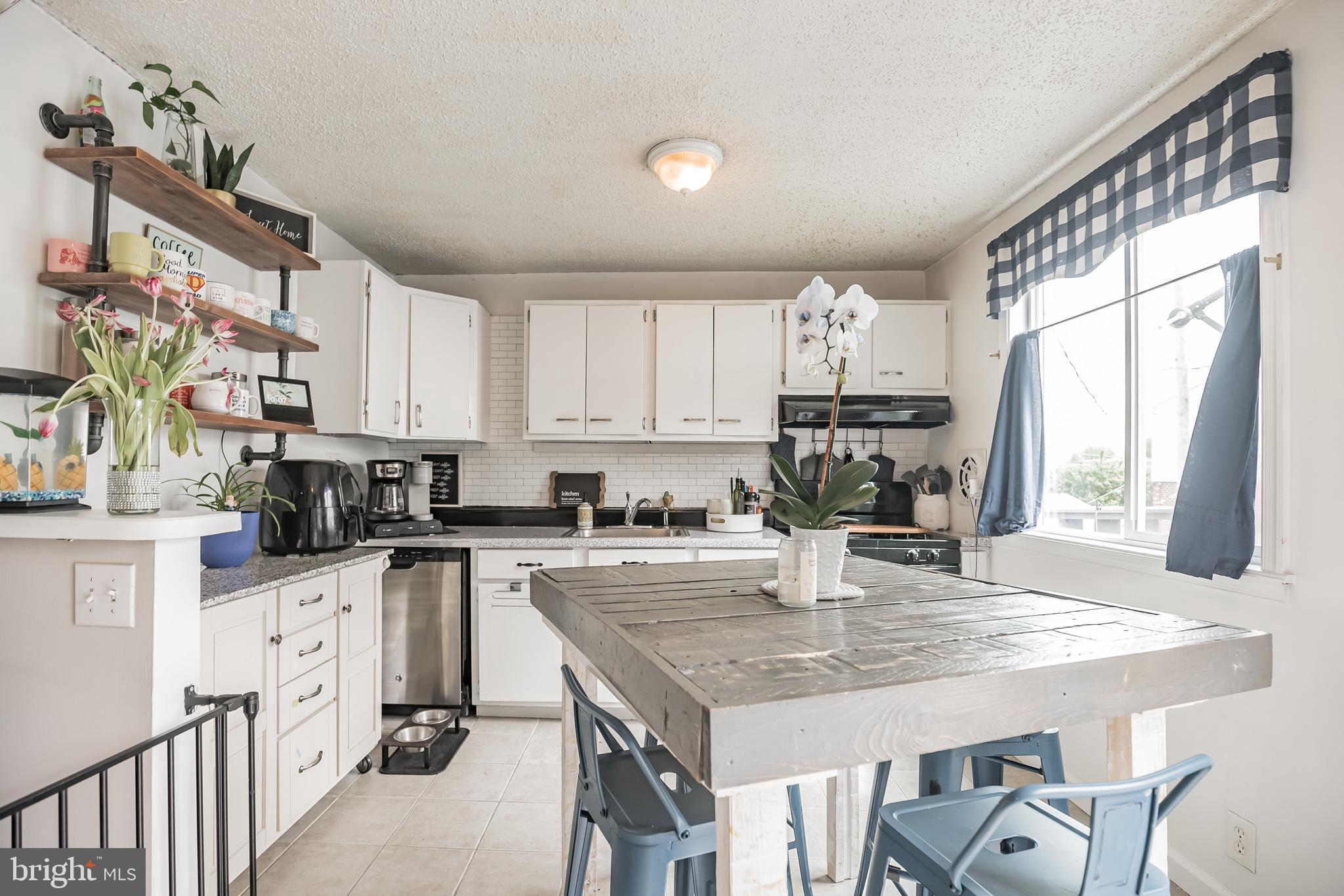 12237 Rambler Road Philadelphia, PA 19154 - Photo 13 of 30