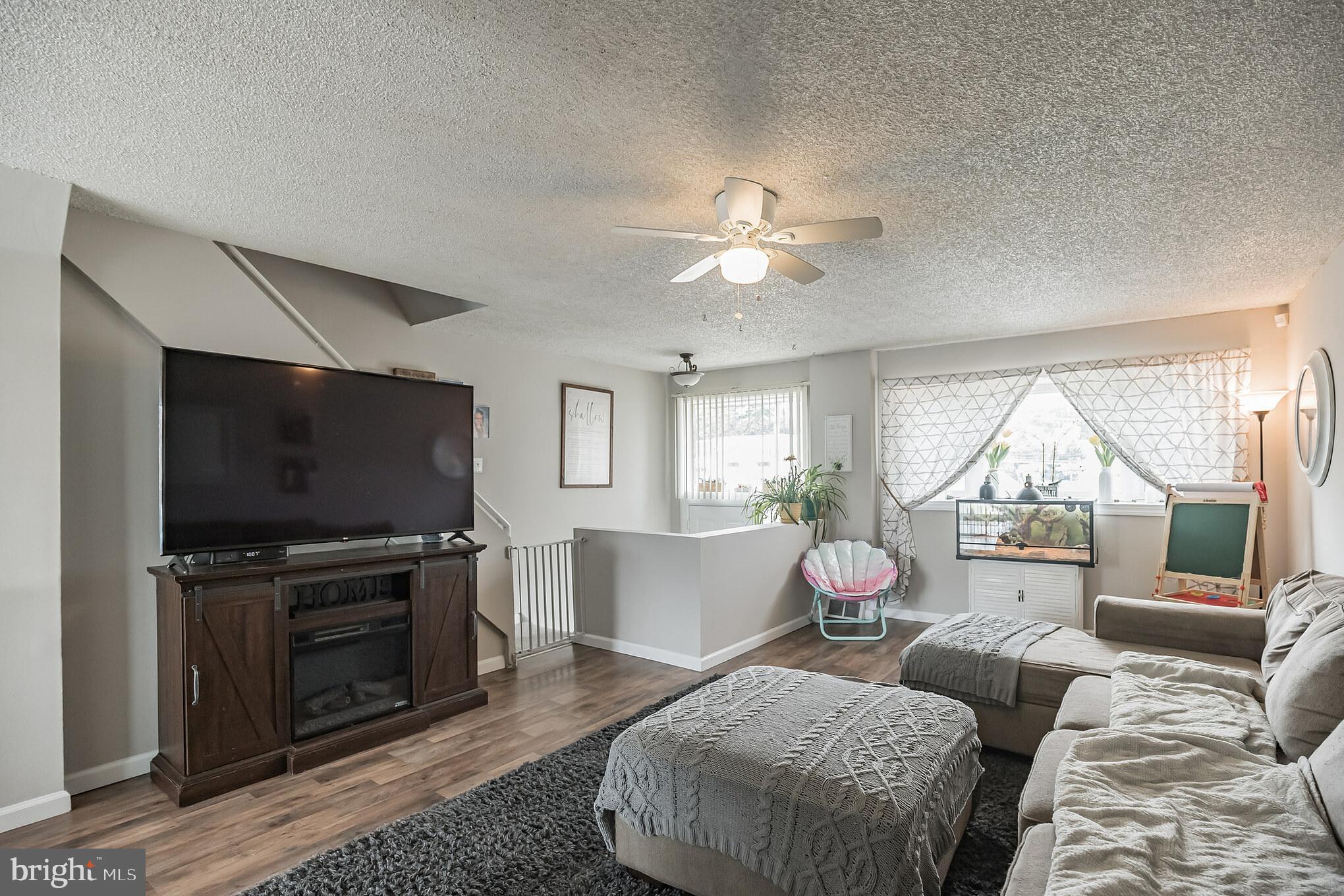 12237 Rambler Road Philadelphia, PA 19154 - Photo 5 of 30