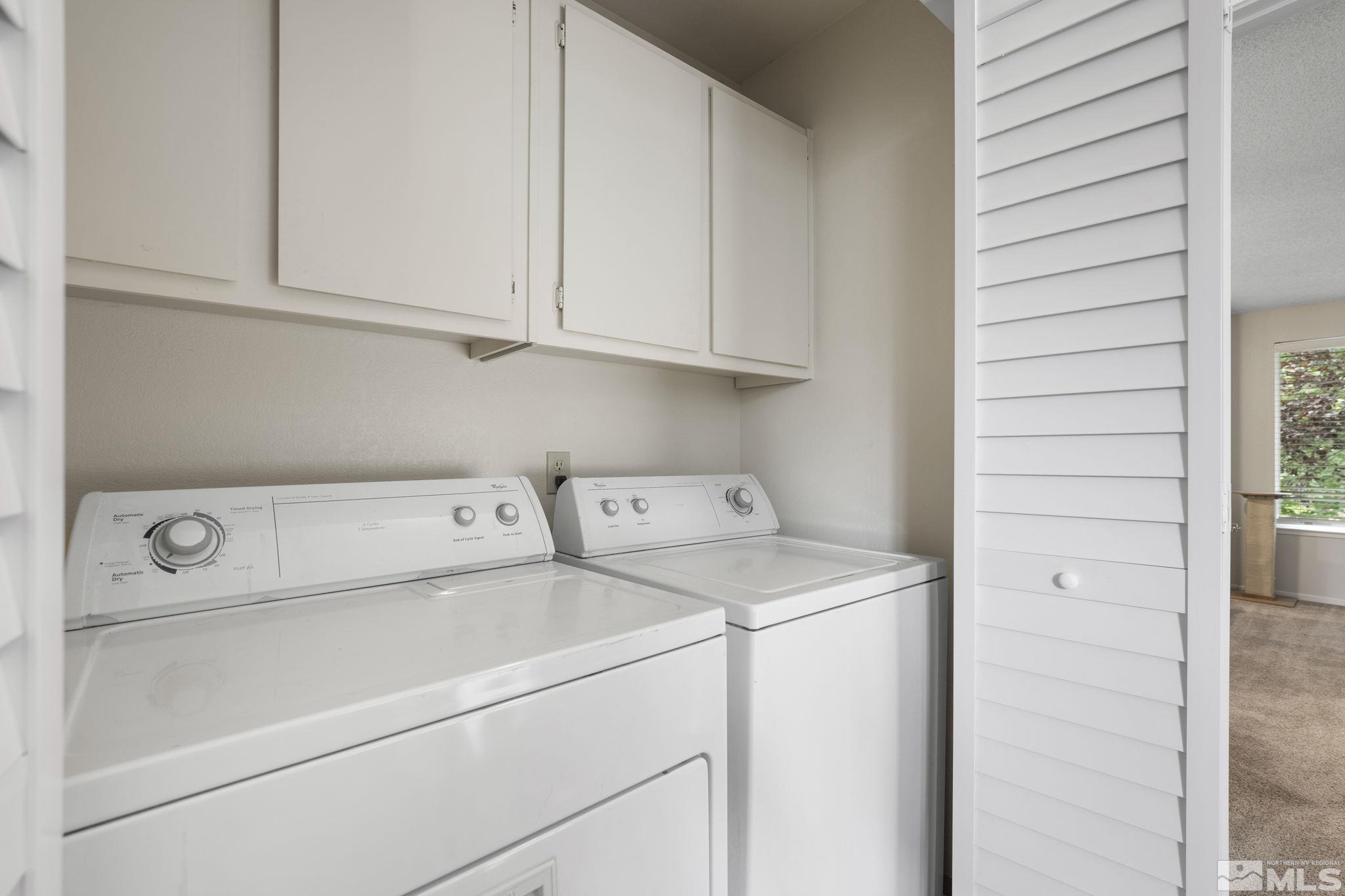 4391 Loreto Lane Reno, NV 89502 - Photo 31 of 39 a utility room with dryer and washer