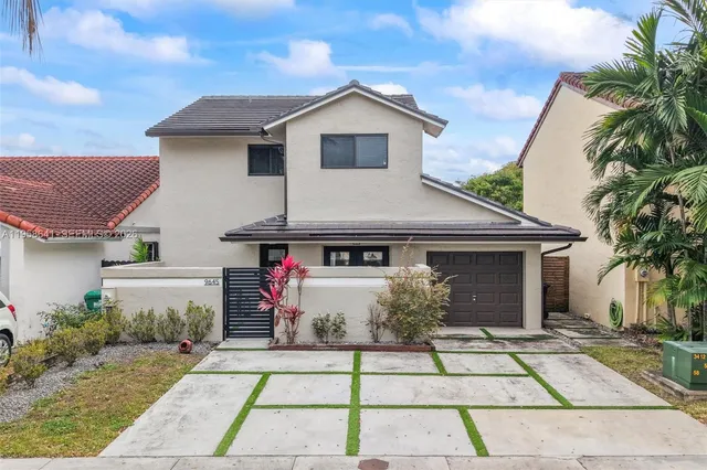 $630,000 | 9645 Southwest 151st Avenue, Miami, FL 33196