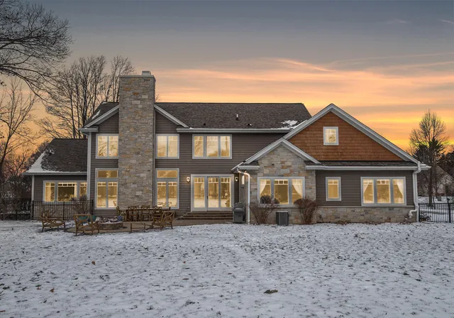 $1,495,000 | 15105 Froedtert Drive, Elm Grove, WI 53122
