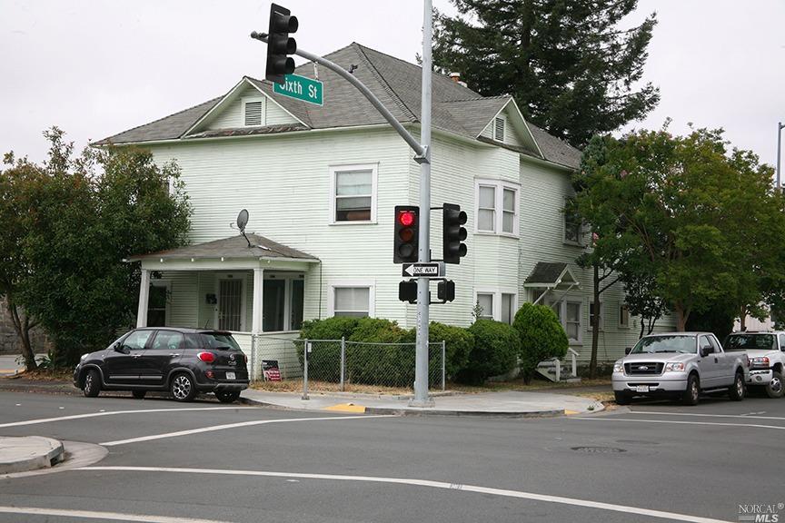 425 Davis Street Santa Rosa, CA 95401 - Photo 1 of 1 Gallery Image 1