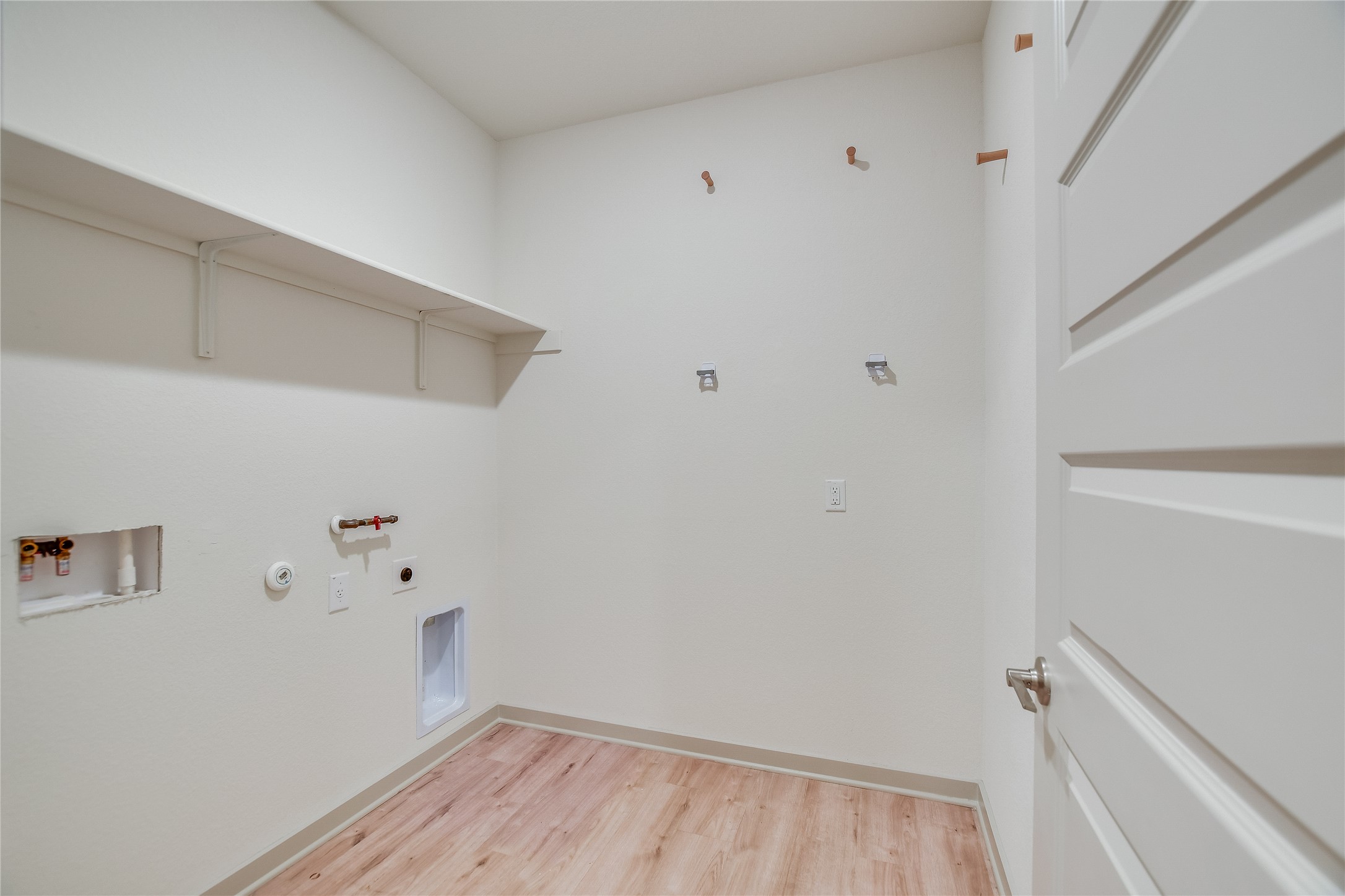 2244 Alamar Walk Leander, TX 78641 - Photo 6 of 22 a view of utility room