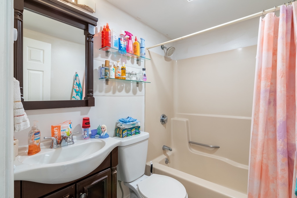 11 Gibbs Street, Unit H113 Worcester, MA 01607 - Photo 14 of 16