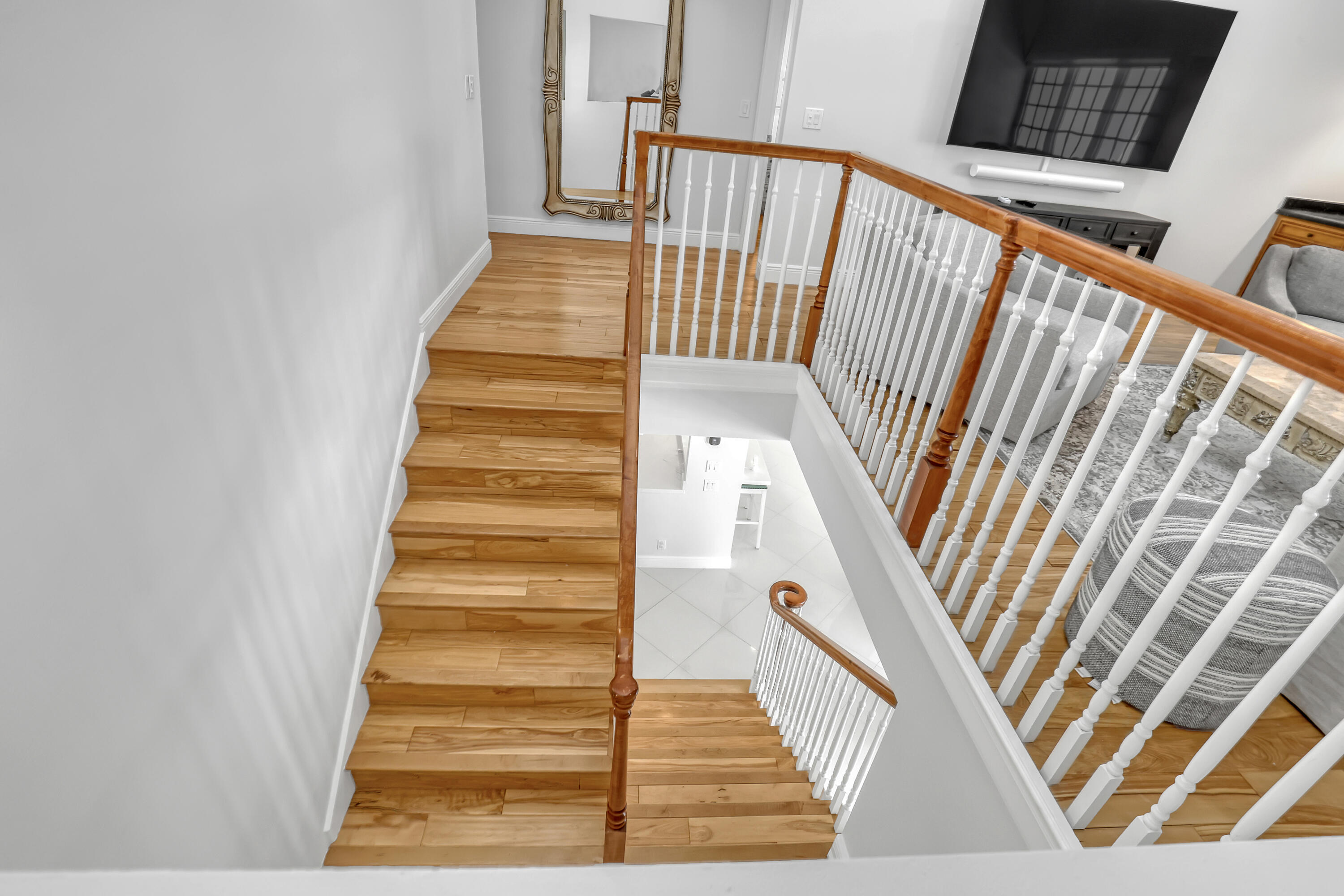 220 Celestial Way, Unit 6 Juno Beach, FL 33408 - Photo 26 of 58 Staircase