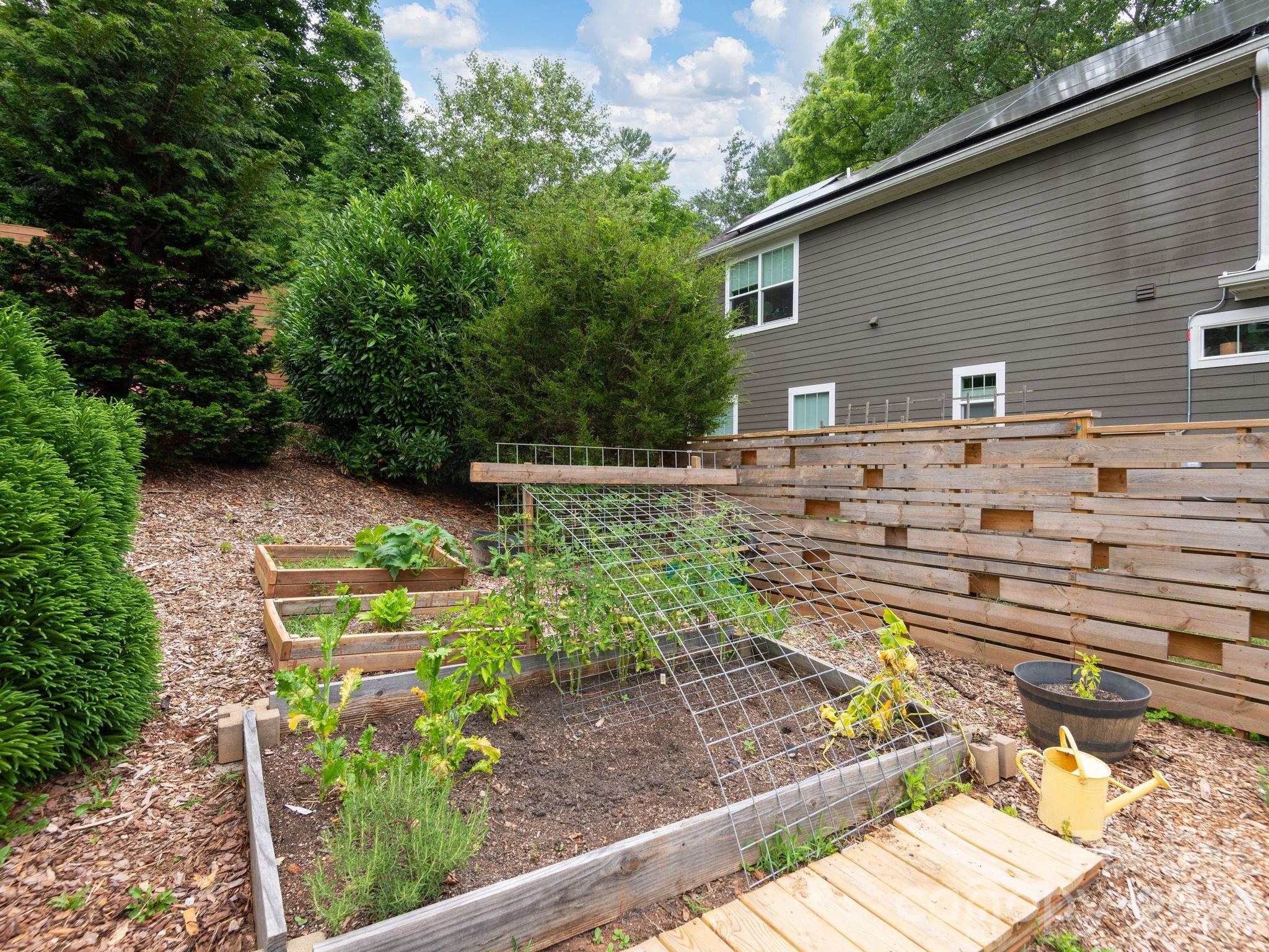 80 Bassett Road Asheville, NC 28804 - Photo 29 of 37