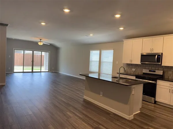 $2,250 | 1206 Corkwood Drive, Melissa, TX 75454