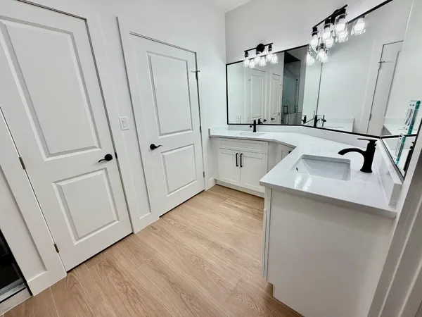 $2,500 | 16106 Archway Drive, Houston, TX 77082